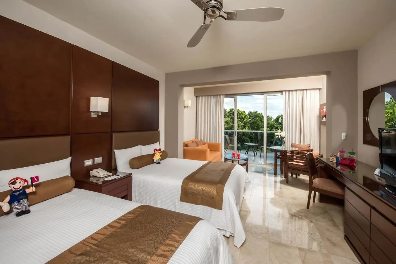 Princess Family Club Riviera Playa del Carmen Resort